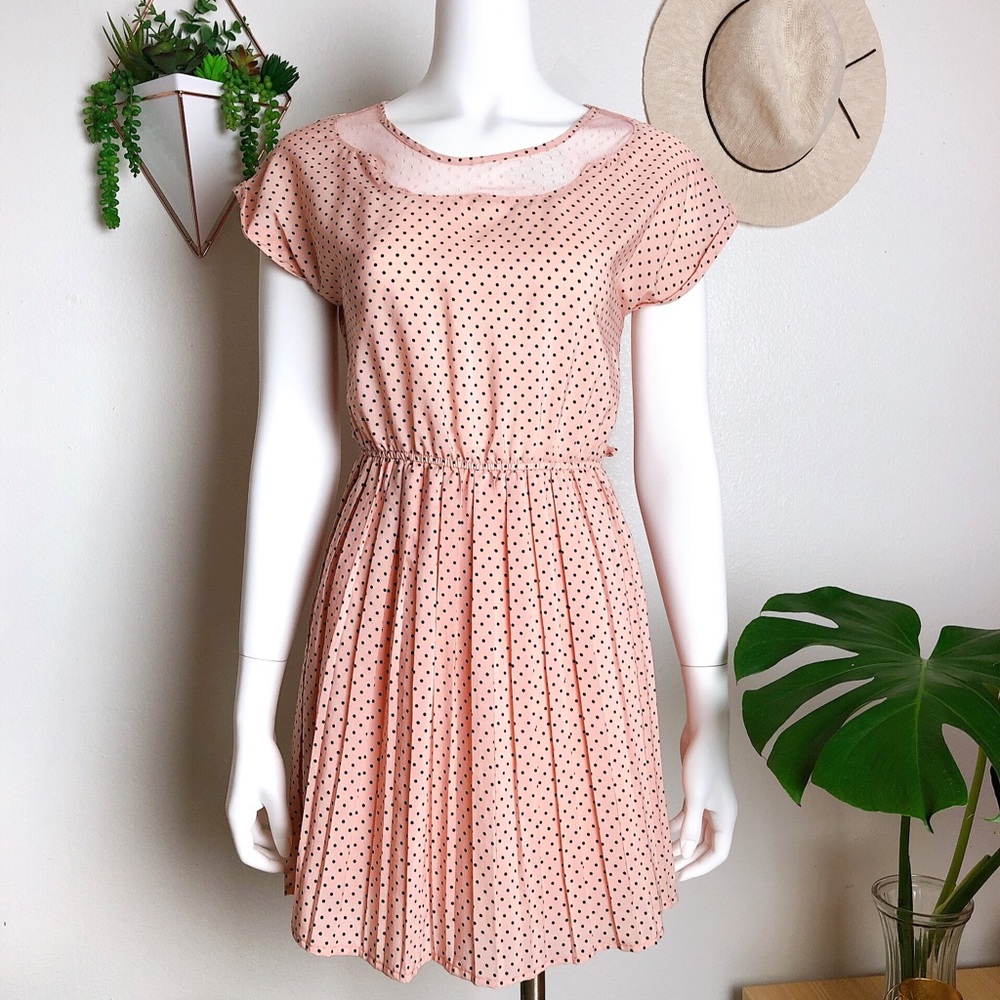 ⭕️ Bordeaux Blush Pink Polka Dot Pleated Dress